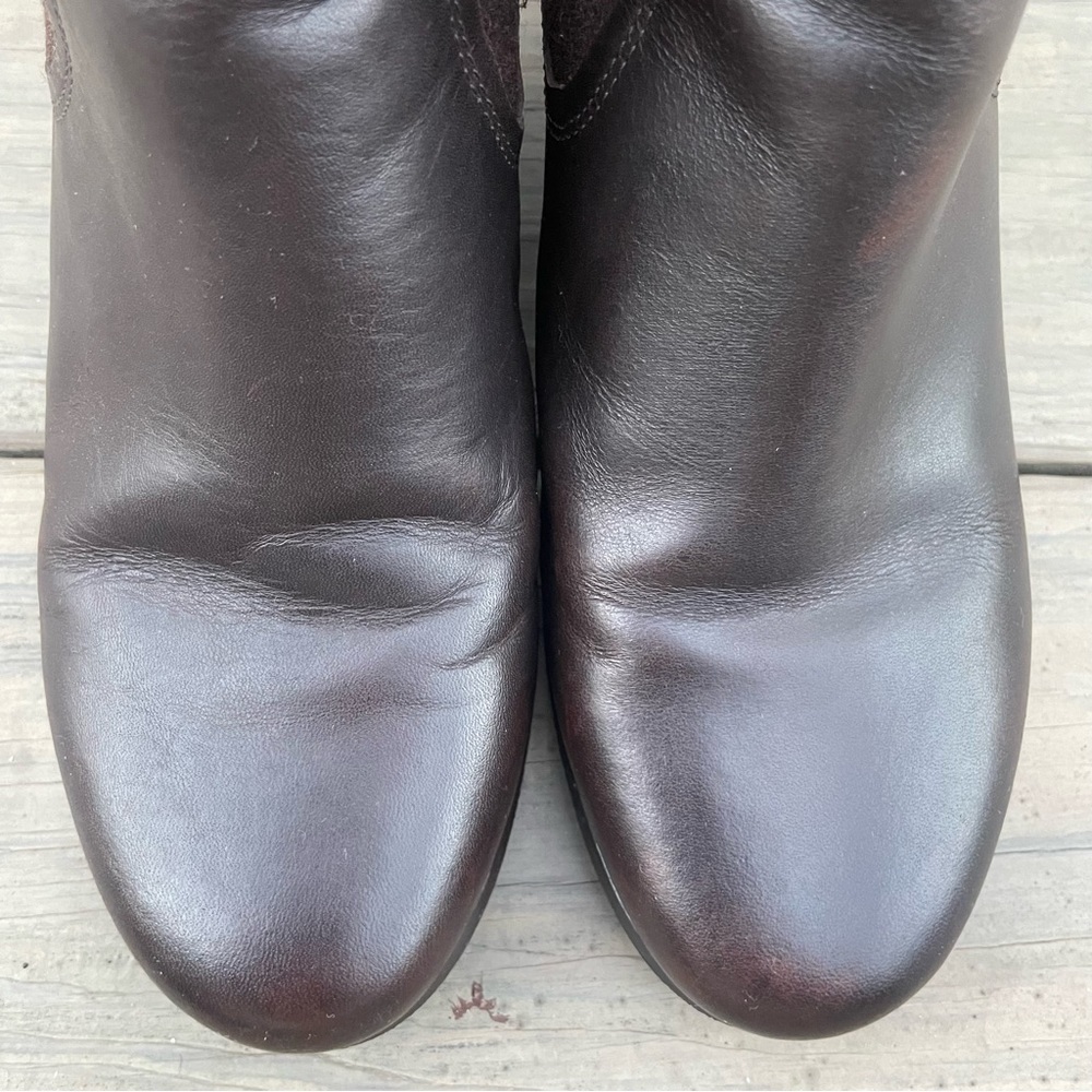 UGG Stout Emalie Brown Leather Ankle Wedge Boots size 9 - Picture 4 of 16